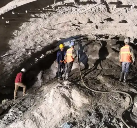 淄博拱顶带模注浆料的施工流程及注意事项